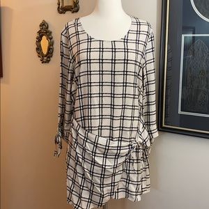 NWT Simply Noelle tunic top blouse S/M